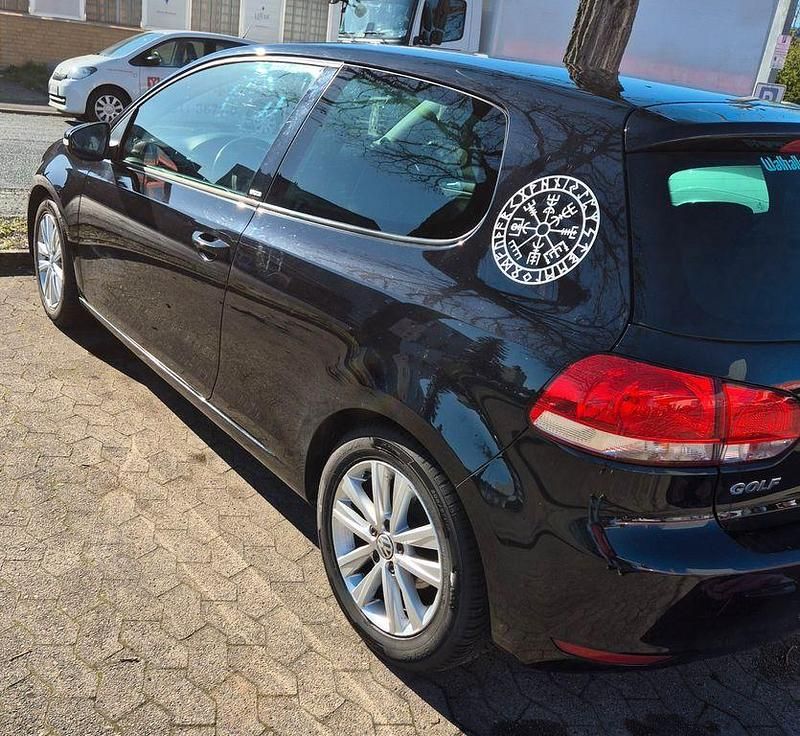 Gebraucht VW Golf VI Style 86 PS (63 kW) 2011 Schwarz Kleinwagen