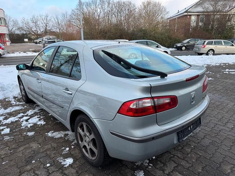 Gebraucht Renault Laguna II Dynamique 135 PS (99 kW) 2004 Blau Limousine