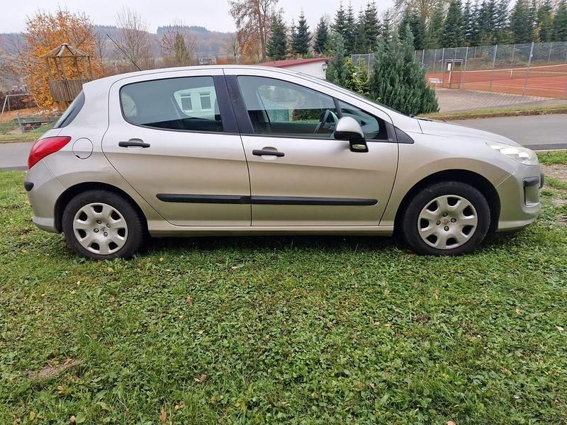 Gebraucht Peugeot 308 Filou 95 PS (69 kW) 2008 Silber Limousine