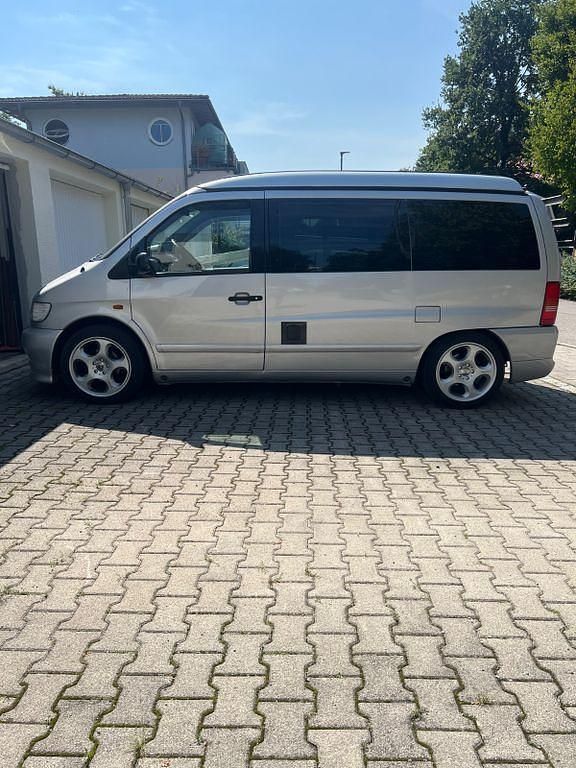 Silber Gebraucht 1998 Mercedes Vito Marco Polo Van / Kleinbus | 15.500 € - Bild 1/4