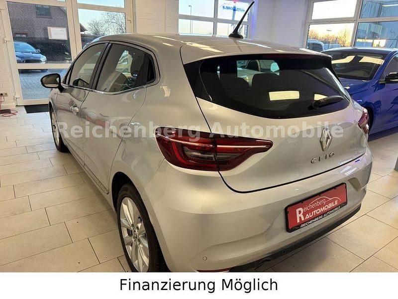 Gebraucht Renault Clio V Intens 91 PS (66 kW) 2021 Silber Limousine
