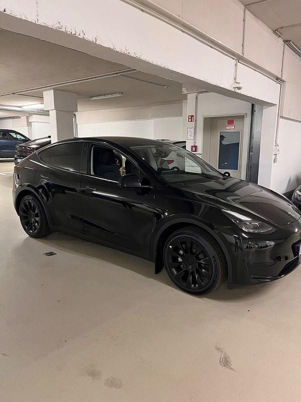 Gebraucht Tesla Model Y RWD 188 kW (256 PS) 2023 Schwarz SUV