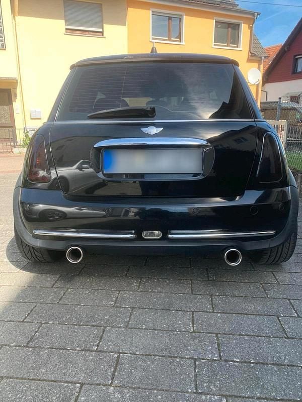 Usata Mini Cooper 90 CV (66 kW) 2005 Nero Utilitaria