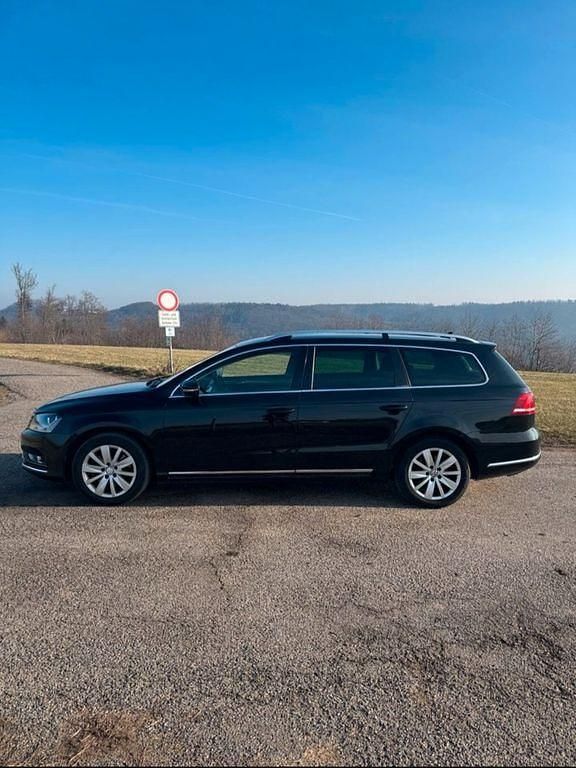Gebraucht VW Passat 105 PS (77 kW) 2012 Schwarz Kombi