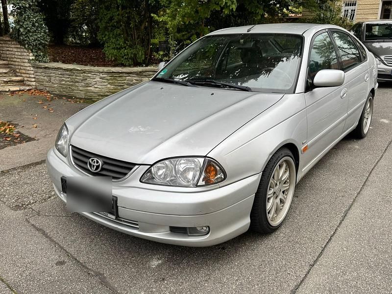 Silber Gebraucht 2001 Toyota Avensis Limousine | 1.300 € (Superpreis) - Bild 1/4