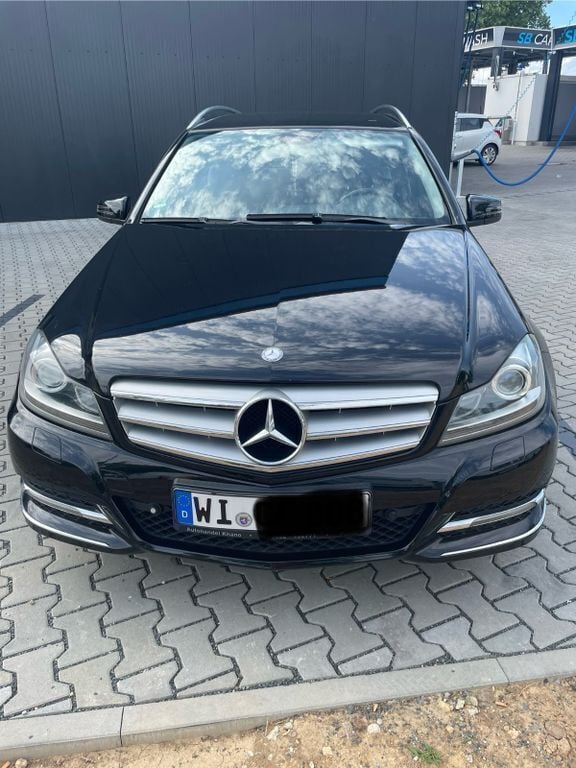 Schwarz Gebraucht 2012 Mercedes C180 Avantgarde Kombi | 8.500 € (Guter Preis) - Bild 1/4