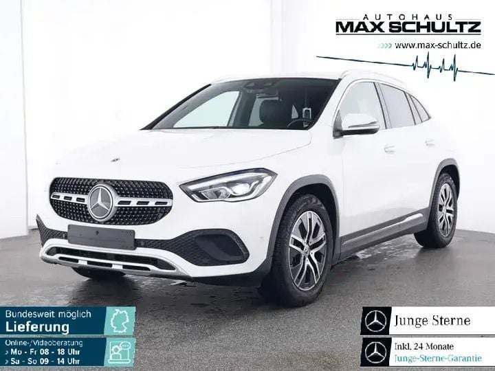 Schwarz unilack nachtschwarz Gebraucht 2021 Mercedes B200 Progressive Van / Kleinbus | 25.320 € (Fairer Preis) - Bild 1/3
