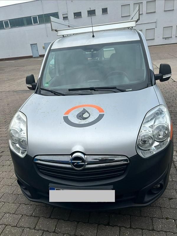 Gebraucht Opel Combo 105 PS (77 kW) 2013 Weiß Van / Kleinbus