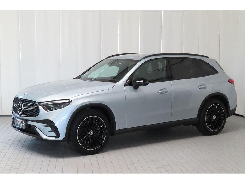 Gebraucht Mercedes GLC300 AMG line 281 PS (206 kW) 2024 Silber SUV