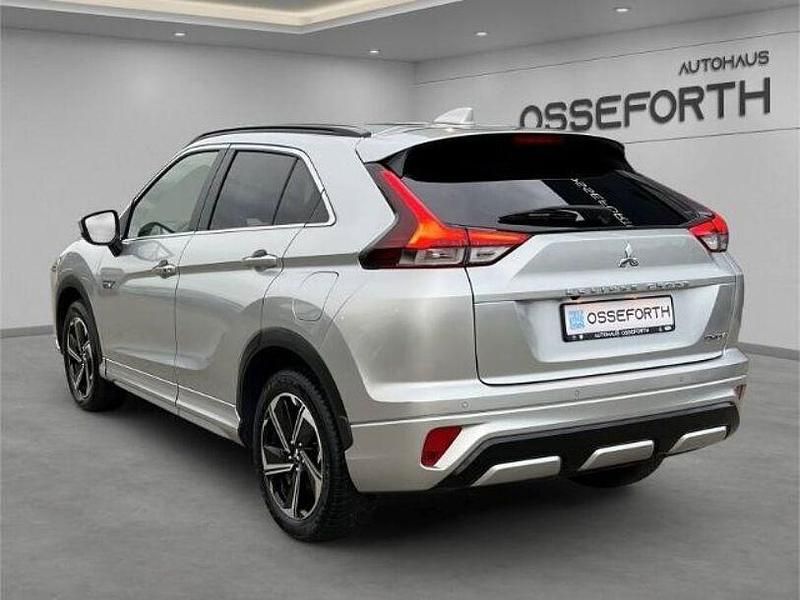 Gebraucht Mitsubishi Eclipse Cross Select 98 PS (72 kW) 2023 M) (silber SUV