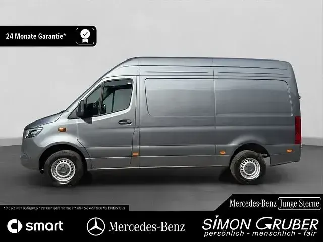 Gebraucht Mercedes Sprinter 170 PS (125 kW) 2024 Selenitgrau (metallic) Van