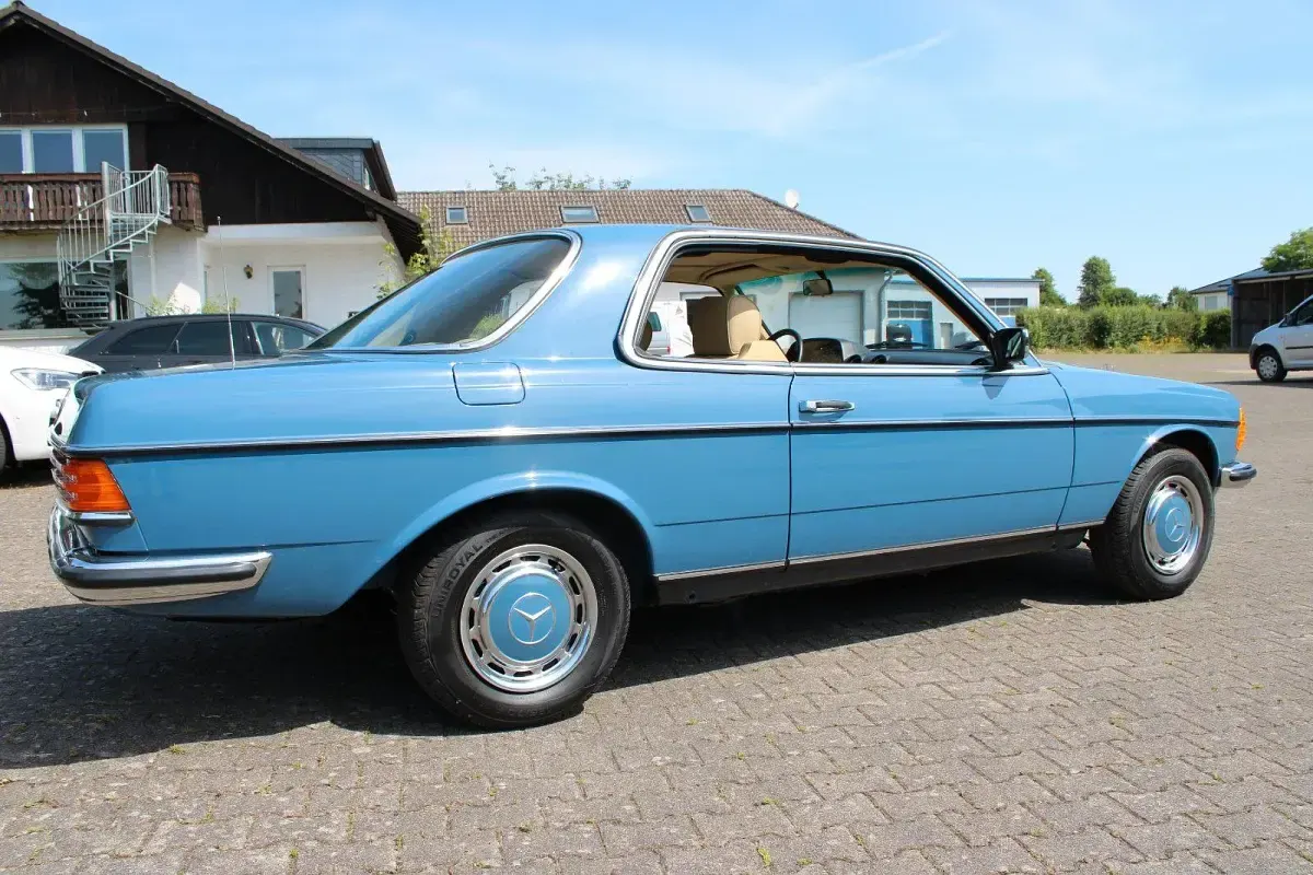 Gebraucht Mercedes 280 184 PS (135 kW) 1984 Blau Coupé