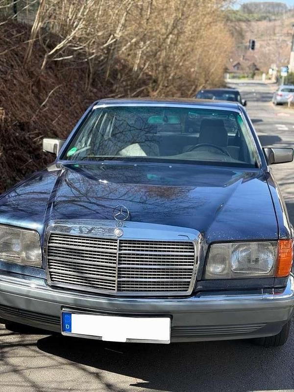 Blau Gebraucht 1988 Mercedes S300 SE Limousine | 14.900 € - Bild 1/4