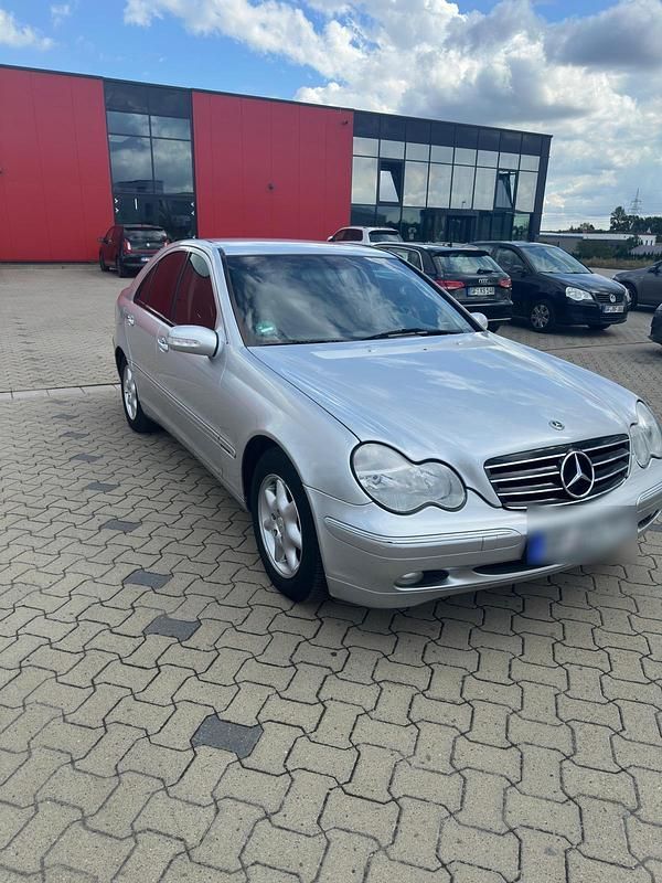 Silber Gebraucht 2000 Mercedes C180 Limousine | 2.200 € (Guter Preis) - Bild 1/4
