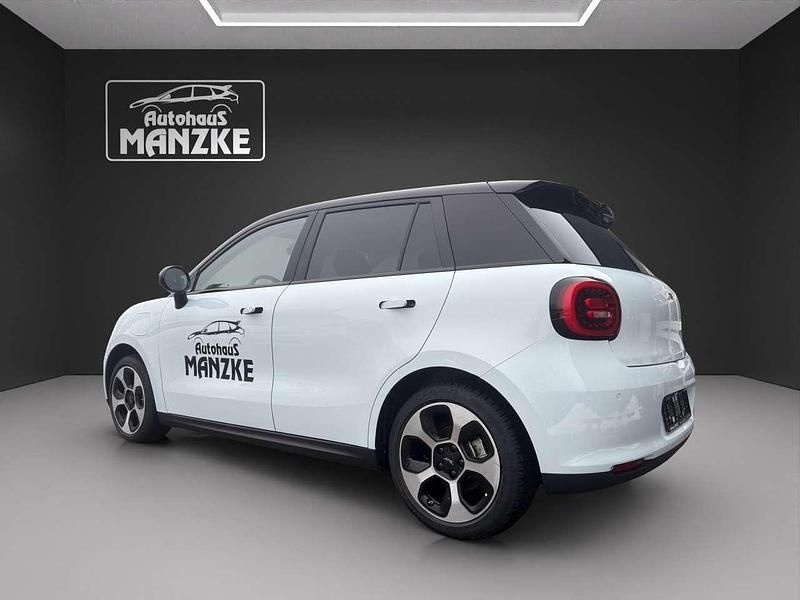 Neu JAC E30X 100 kW (136 PS) 2026 Blue + black top Kleinwagen