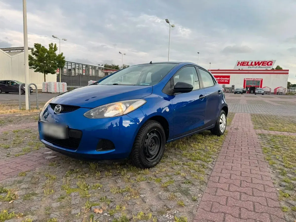 Gebraucht Mazda 2 Impuls 75 PS (55 kW) 2010 Blau Kleinwagen