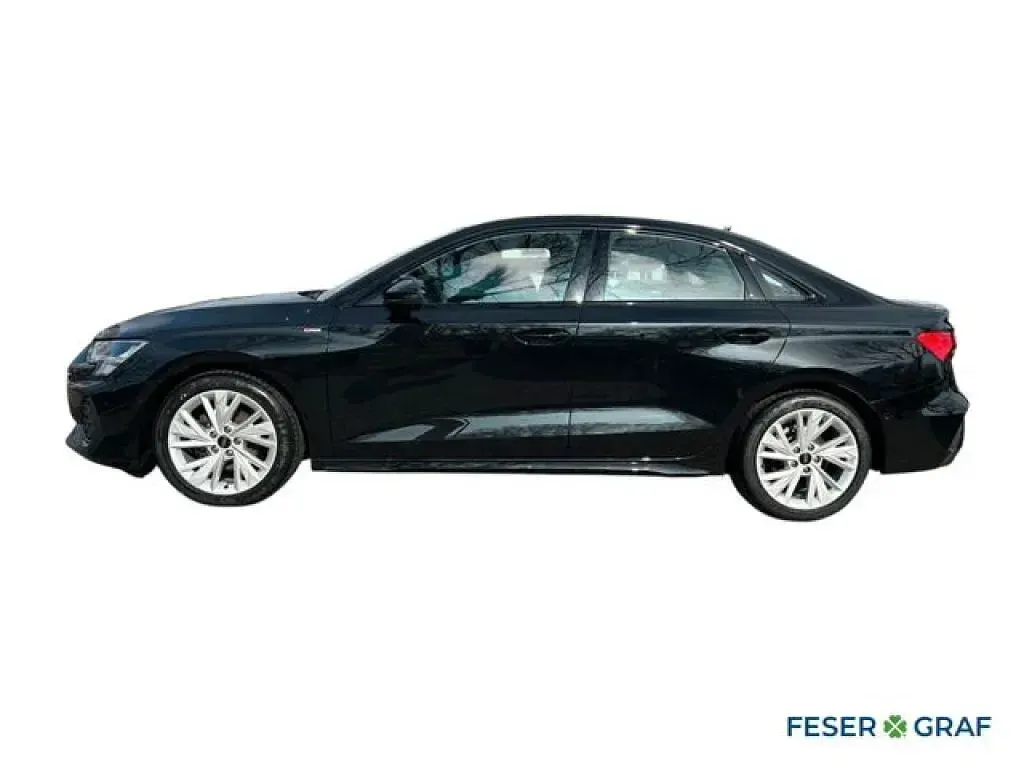 Gebraucht Audi A3 S-Line 116 PS (85 kW) 2025 Mythosschwarz metallic Limousine