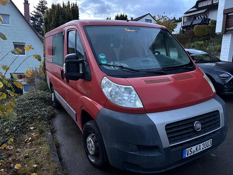 Gebraucht Fiat Ducato 100 PS (73 kW) 2010 Rot Van