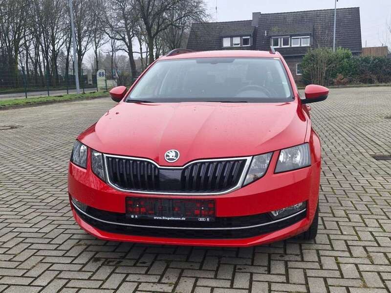 Corridarot Gebraucht 2019 Skoda Octavia Style Kombi | 14.499 € (Superpreis) - Bild 1/4