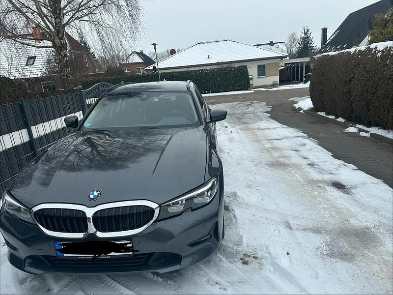 Gebraucht BMW 320 190 PS (139 kW) 2021 Grau Kombi
