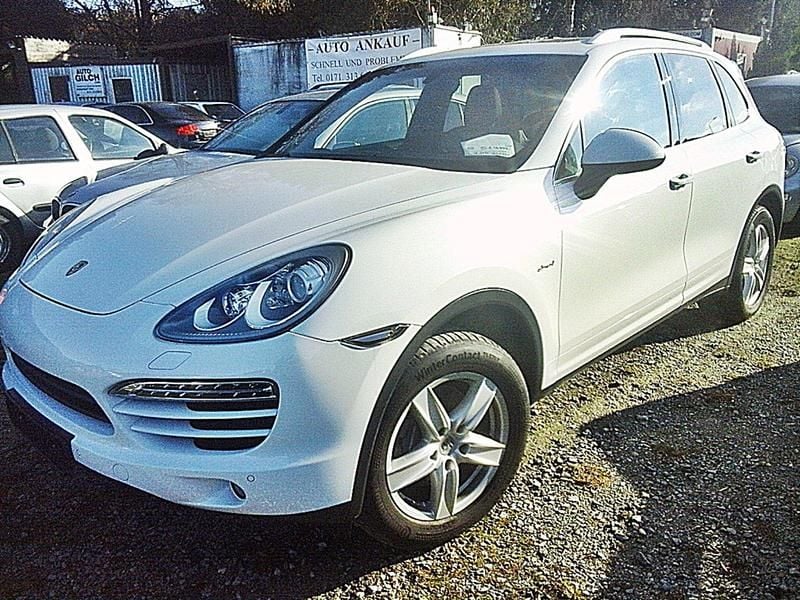Gebraucht Porsche Cayenne 245 PS (180 kW) 2012 Weiß SUV