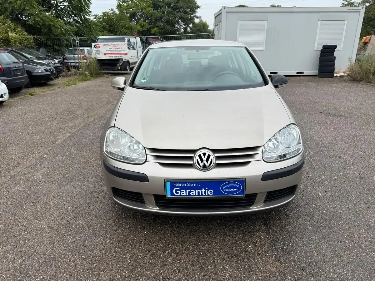 Gebraucht VW Golf IV 102 PS (75 kW) 2004 Gelb Limousine