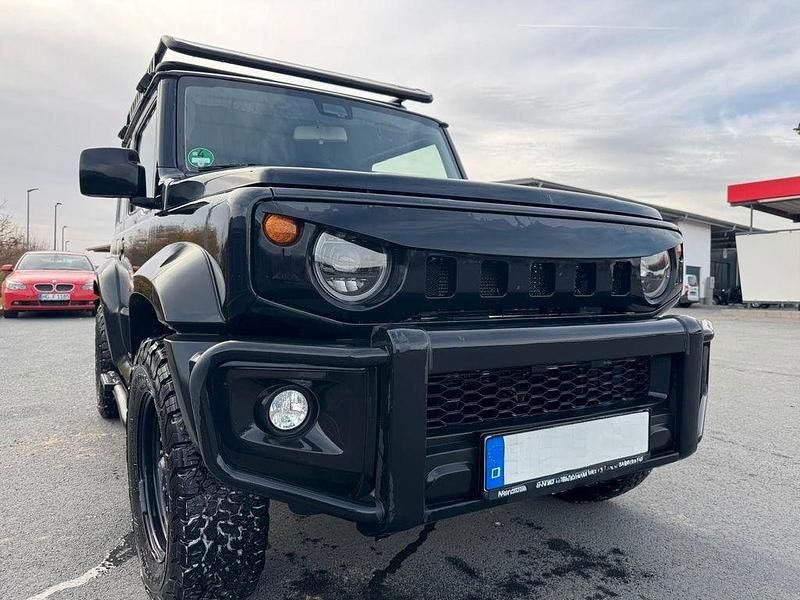 Schwarz Gebraucht 2022 Suzuki Jimny SUV | 27.600 € (Guter Preis) - Bild 1/4
