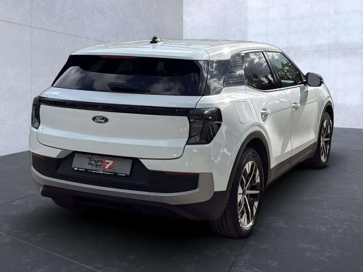 Gebraucht Ford Explorer Extended Range 150 kW (204 PS) 2025 Weiß SUV