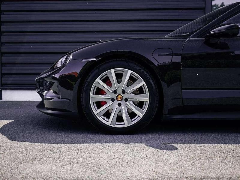 Schwarz Gebraucht 2024 Porsche Taycan 4S Limousine | 132.999 € - Bild 1/4
