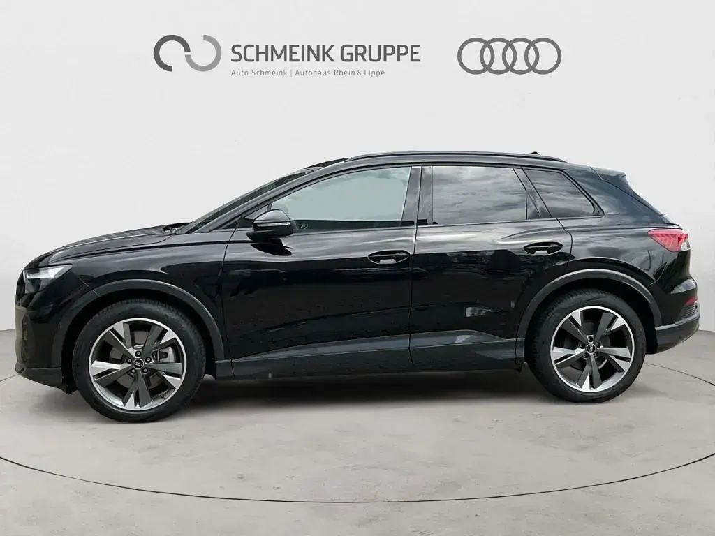 Gebraucht Audi e-tron S-Line 150 kW (204 PS) 2023 Mythosschwarz metallic (metallic) SUV