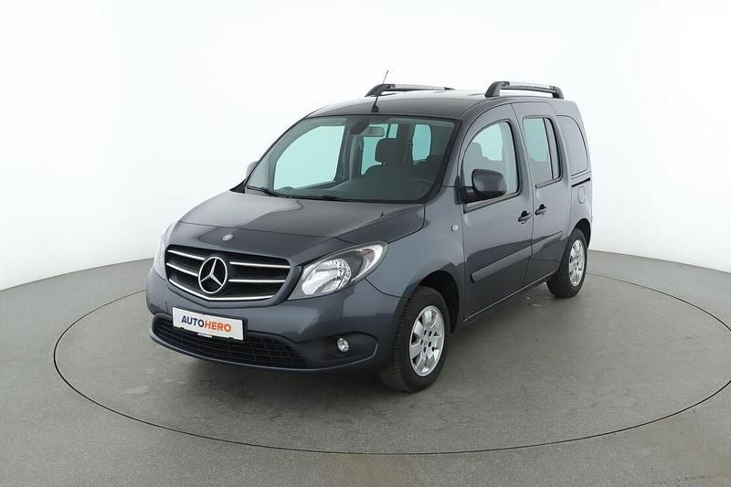 Grau Gebraucht 2019 Mercedes Citan 111 Edition Kombi | 14.530 € (Fairer Preis) - Bild 1/3