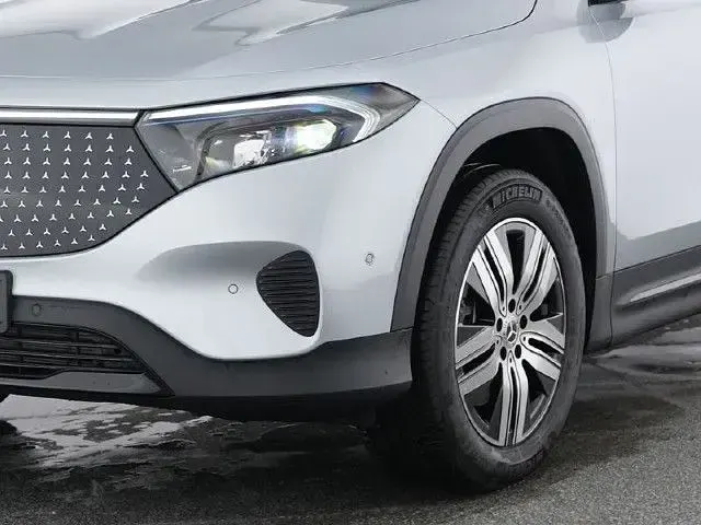 Gebraucht Mercedes EQB250 139 kW (190 PS) 2025 SUV