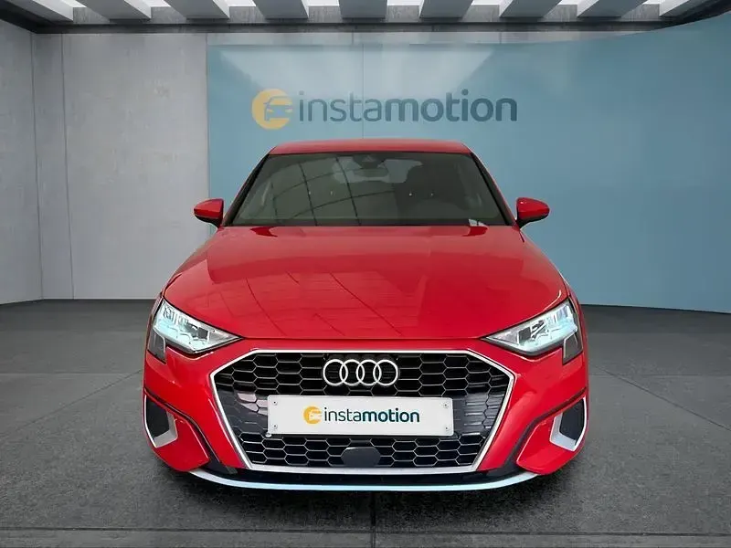 Gebraucht Audi A3 Sportback 150 PS (110 kW) 2020 Rot Kleinwagen