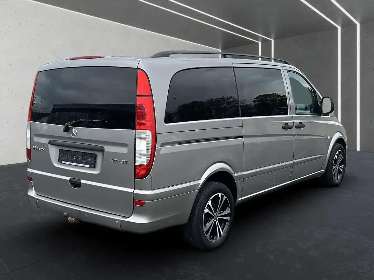 Gebraucht Mercedes Viano 204 PS (150 kW) 2008 Silber Van / Kleinbus