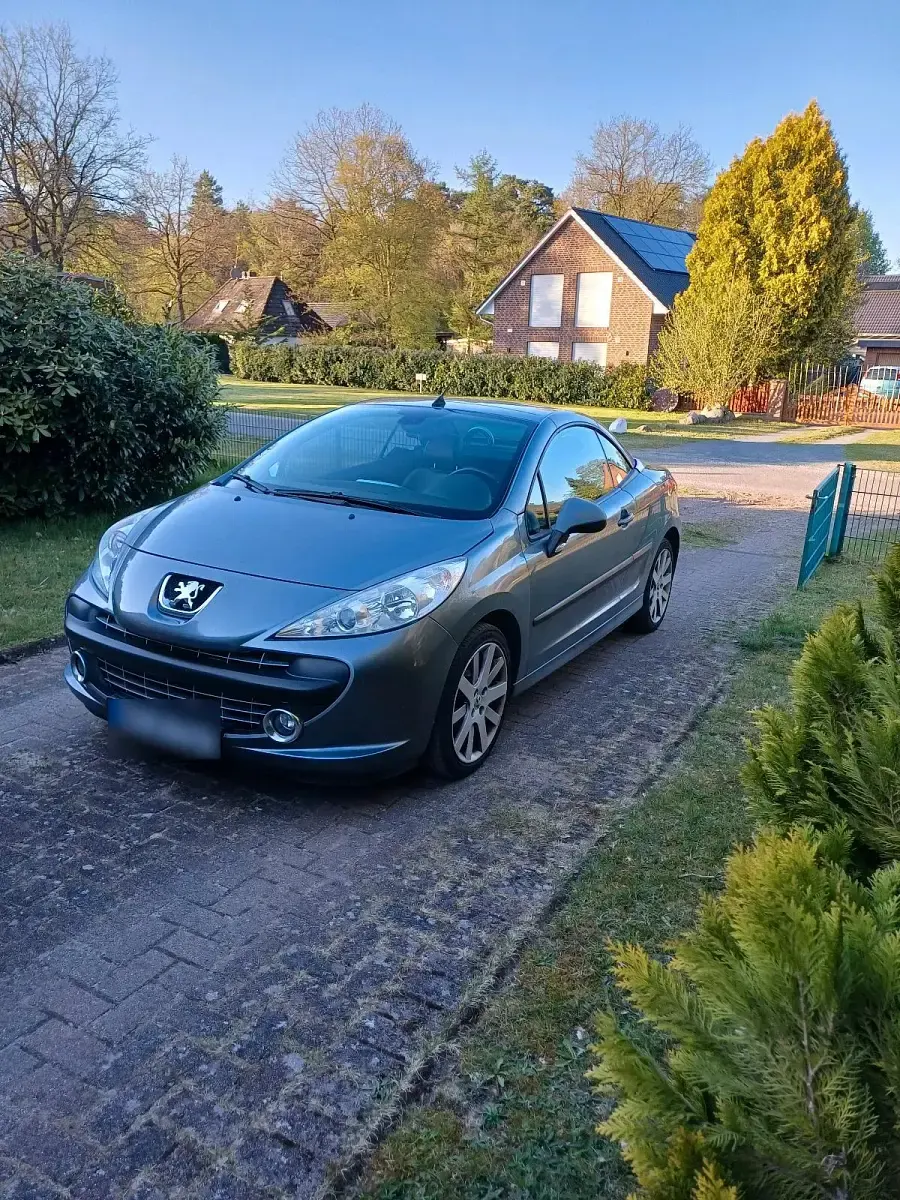 Gebraucht Peugeot 207 CC 120 PS (88 kW) 2007 Silber Cabrio