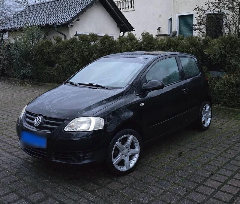 Second-hand VW Fox 55 CP (40 kW) 2007 Negru Hatchback