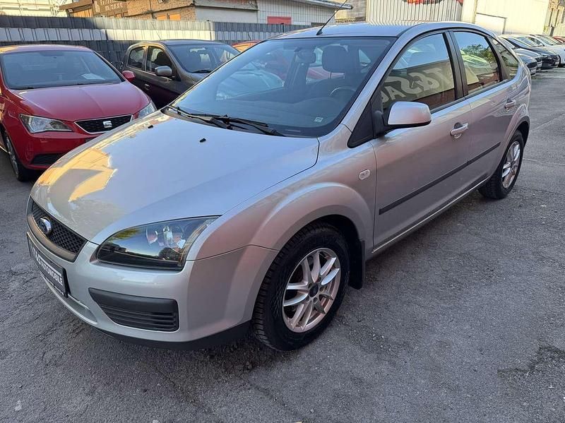 Gebraucht Ford Focus Fun X 101 PS (74 kW) 2007 Polarsilber metallic Limousine