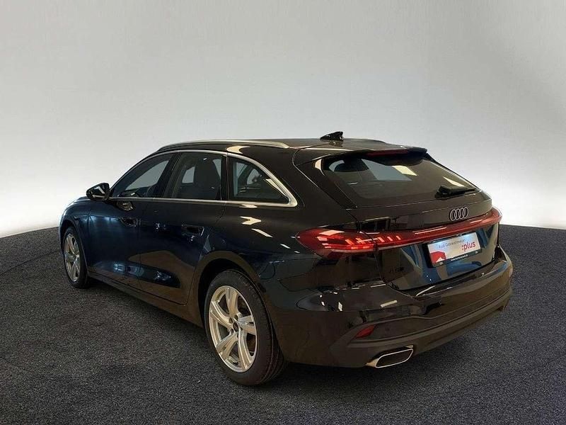 Gebraucht Audi A5 Sport 150 PS (110 kW) 2025 0e mythosschwarz metallic Coupé
