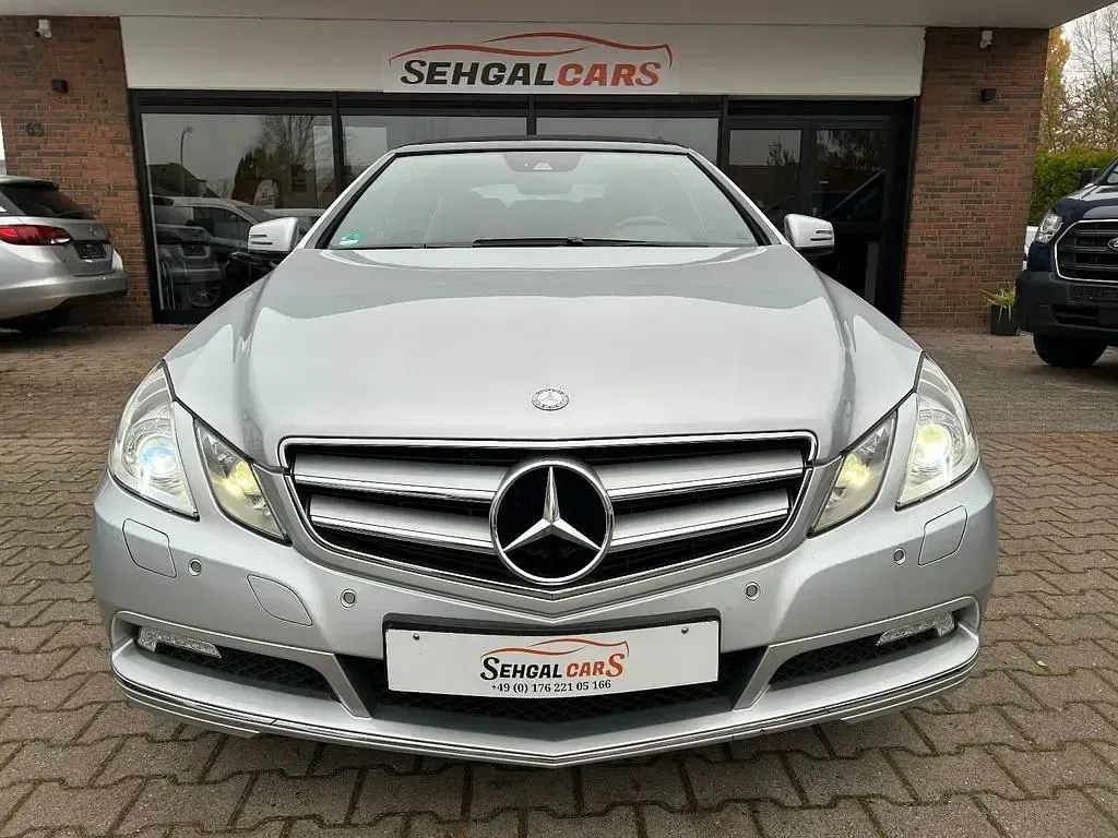 Używany Mercedes E250 204 KM (150 kW) 2010 Srebrny Kabriolet