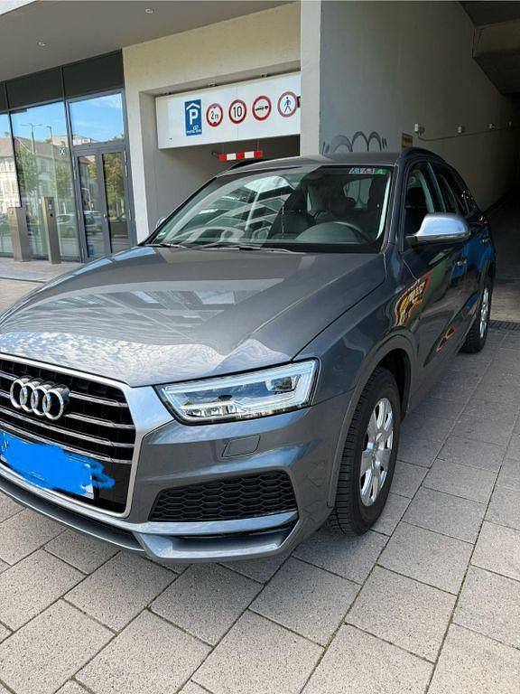 Grau Gebraucht 2018 Audi Q3 SUV | 15.700 € (Superpreis) - Bild 1/4