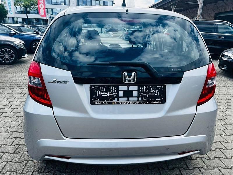 Gebraucht Honda Jazz Trend 99 PS (72 kW) 2012 Silber Kleinwagen