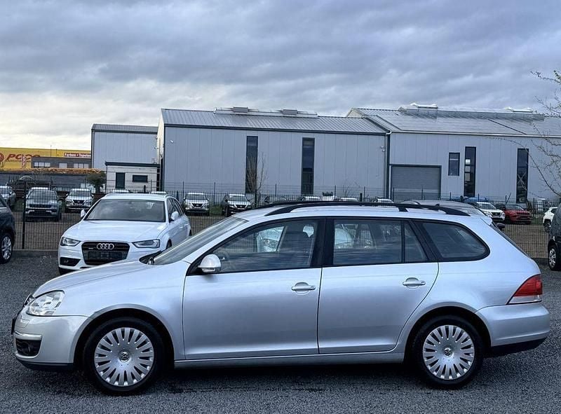 Second-hand VW Golf VI 105 CP (77 kW) 2008 Argintiu Hatchback