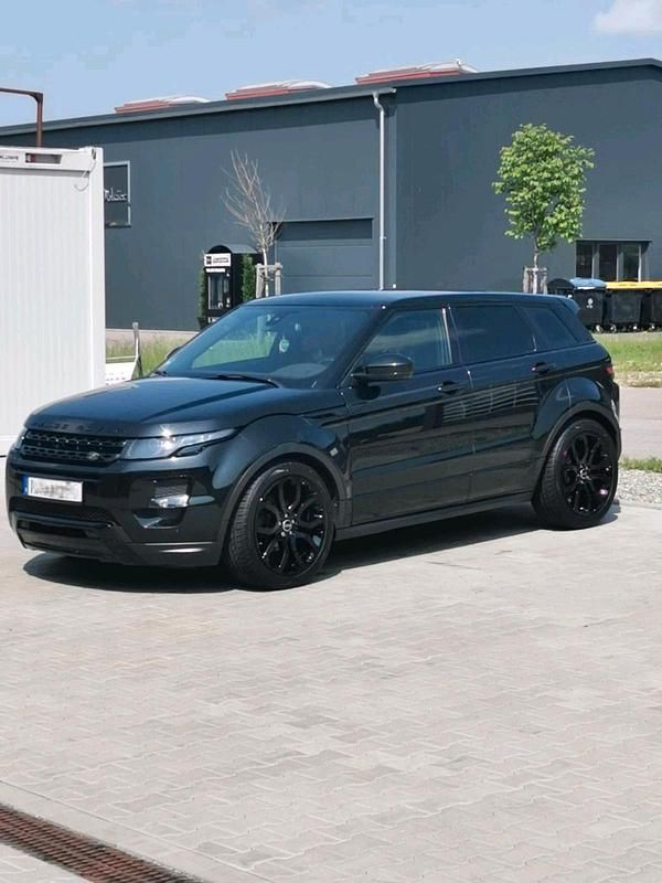 Schwarz Gebraucht 2014 Land Rover Range Rover evoque Black Edition SUV | 20.900 € (Etwas zu teuer) - Bild 1/4