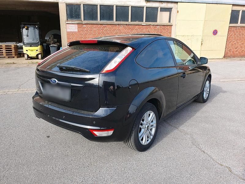 Gebraucht Ford Focus 115 PS (84 kW) 2008 Schwarz Coupé