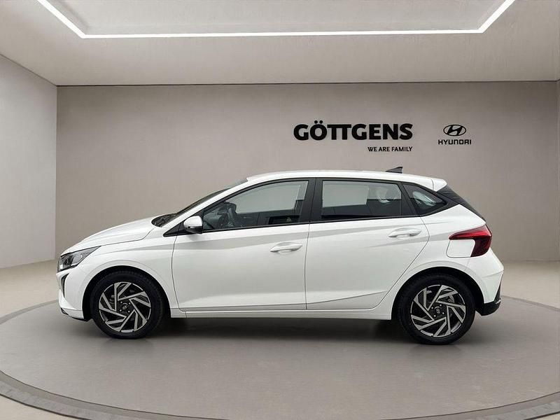 Gebraucht Hyundai i20 Trend 101 PS (74 kW) 2025 Weiß Kleinwagen