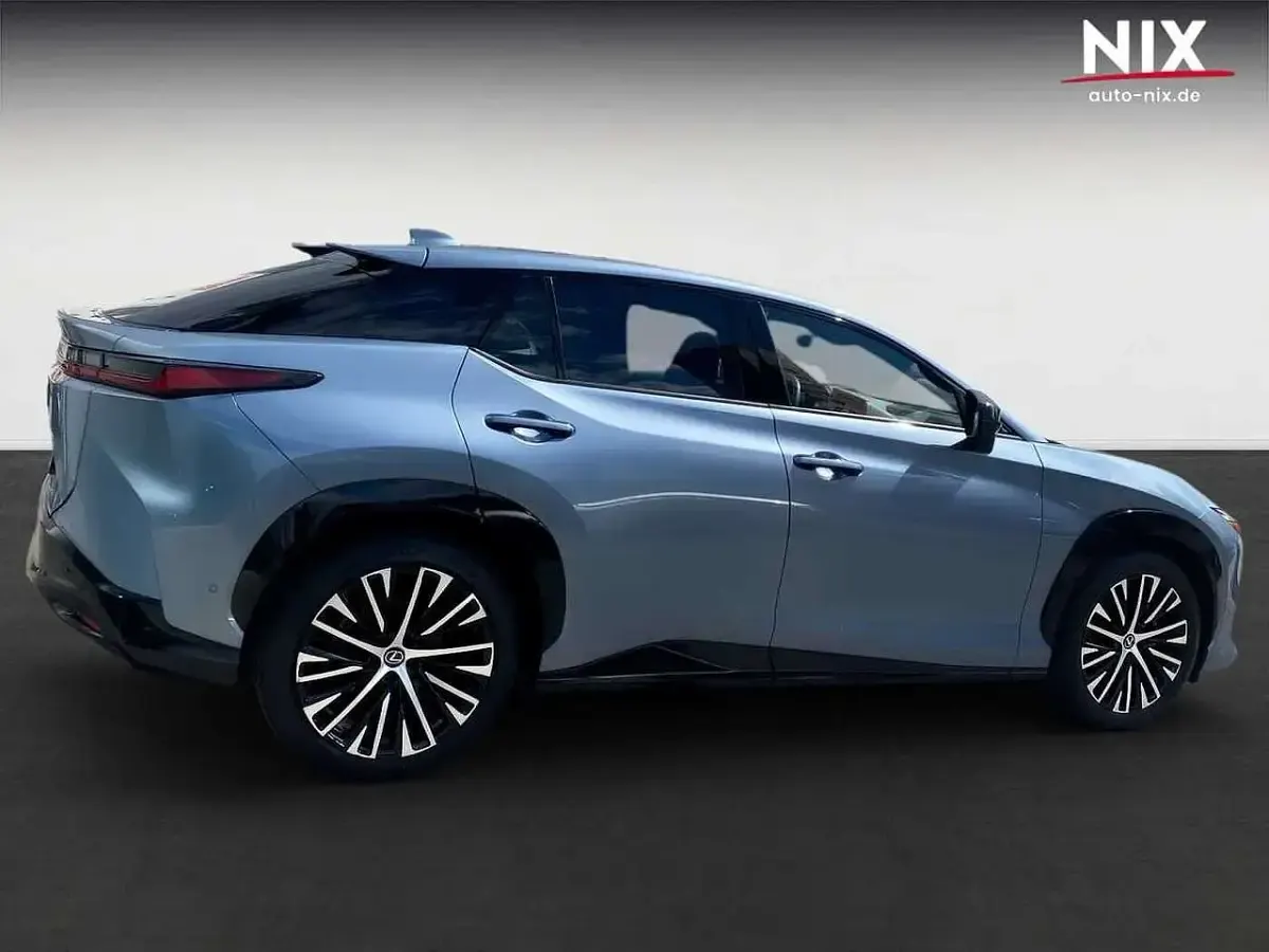 Gebraucht Lexus RZ 450e Luxury Line 230 kW (313 PS) 2023 Blau SUV