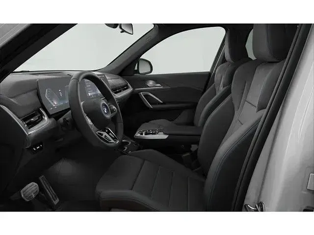 Gebraucht BMW iX1 M Sport 230 kW (313 PS) 2023 Weiß SUV