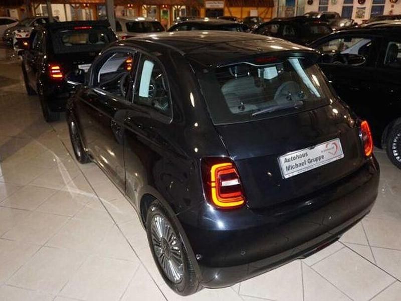 Gebraucht Fiat 500e Icon 86 kW (118 PS) 2022 Schwarz Limousine