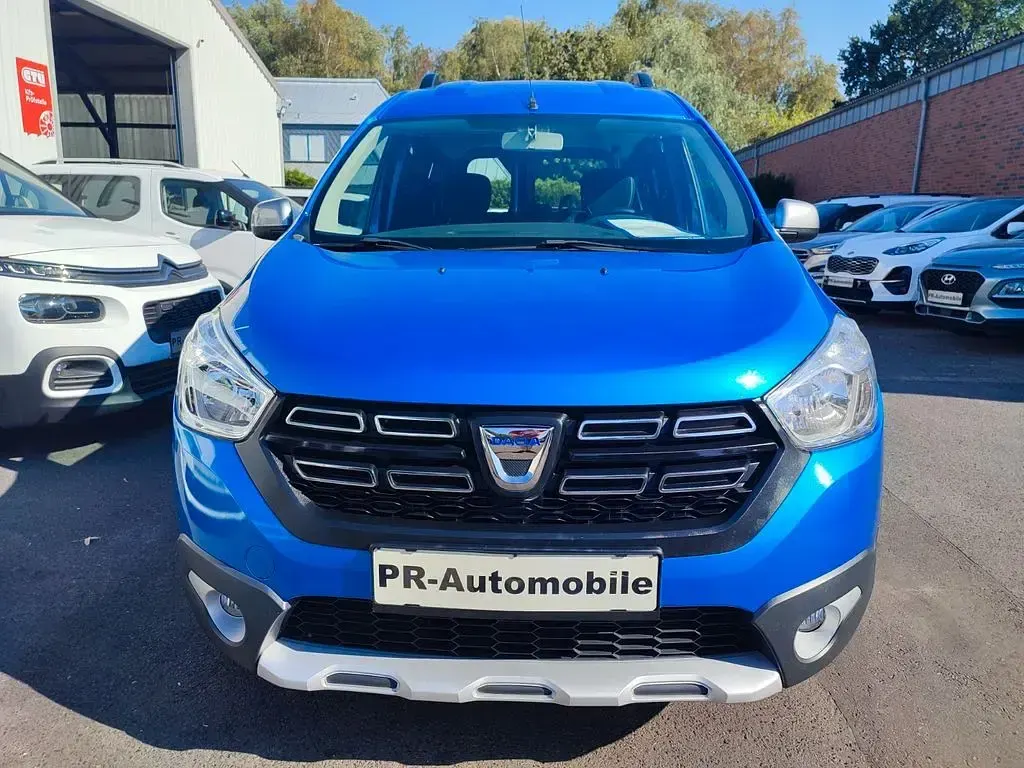 Gebraucht Dacia Dokker Stepway 102 PS (75 kW) 2018 Adriablau Van / Kleinbus