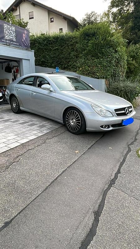 Silber Gebraucht 2005 Mercedes CLS350 Limousine | 5.500 € (Superpreis) - Bild 1/4